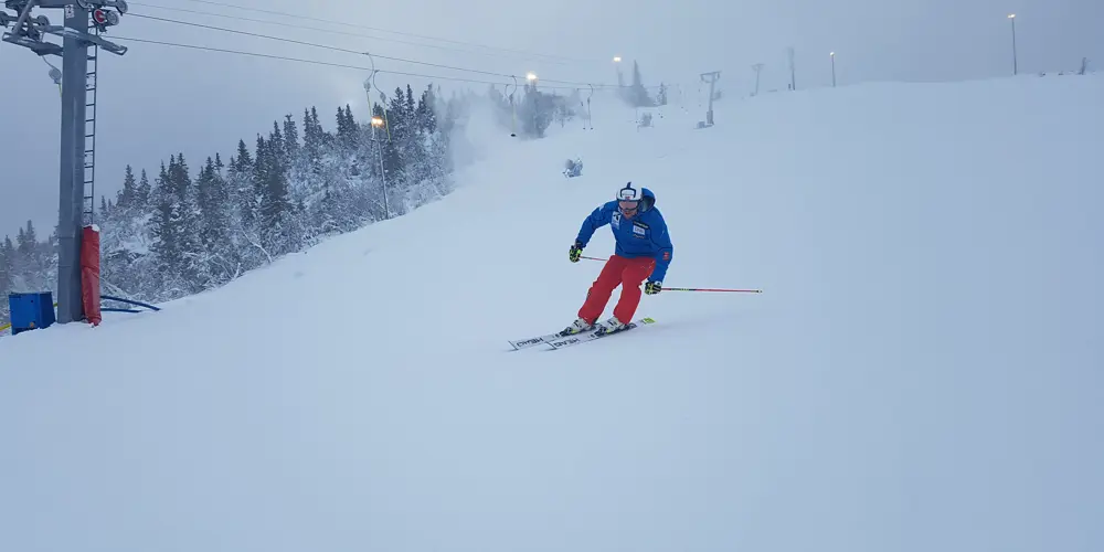 Aleksander Aamodt Kilde trener i Fjellstølheisen
